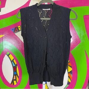 Vintage Knit Vest. Similar to a size XS. In good vintage condition!